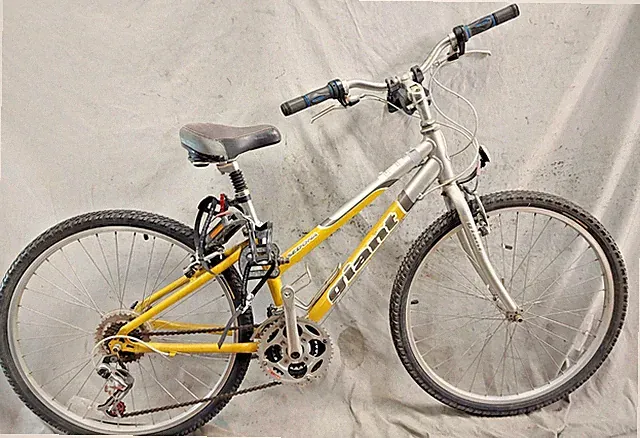 2009 Giant Sedona MTB Bike Small Hardtail Rigid Step-Thru Triple Hybrid Commuter