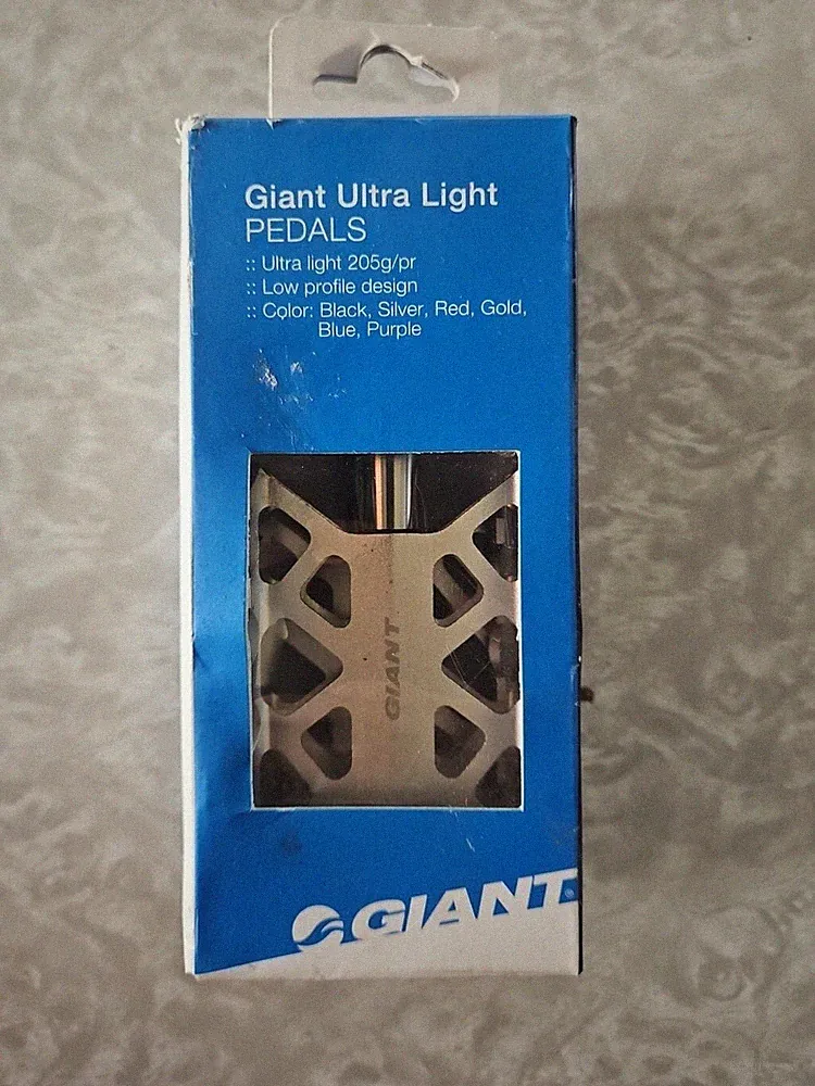 Giant Ultra Light Bike