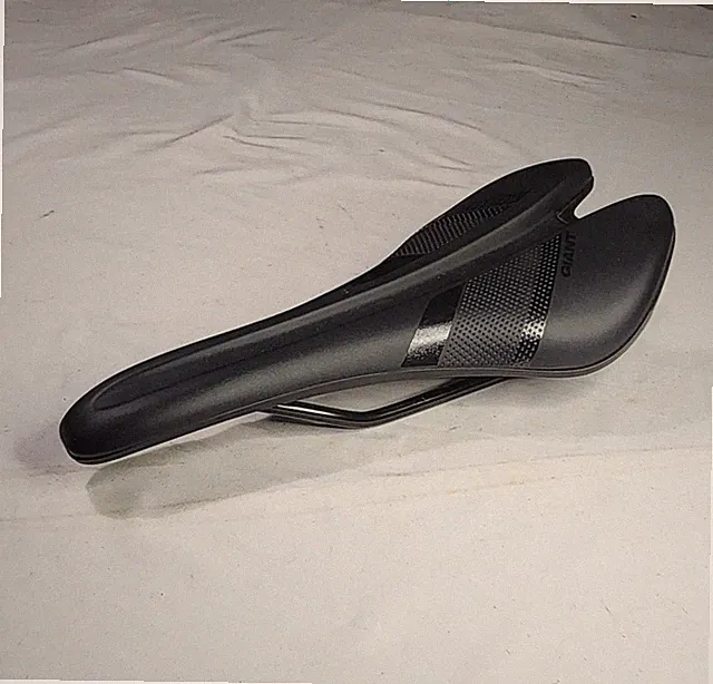 GIANT 'Contact Forward' PARTICLE FLOW Bike Saddle Railed PADDED Bicycle Seat EUC