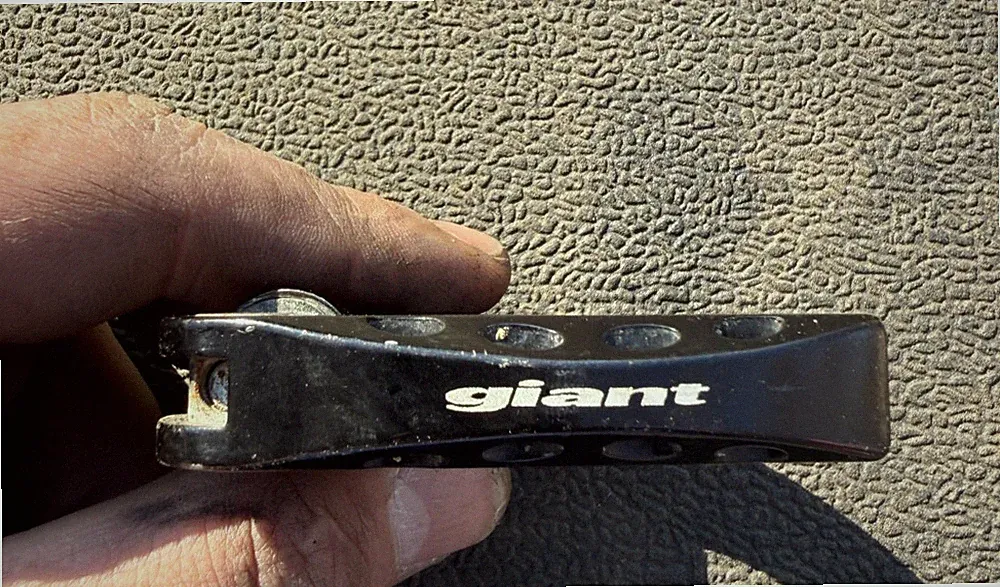 Giant Iguna MTB Bicycle Seatpost Clamp in Excellent Pre-owned Condition 34.9mm