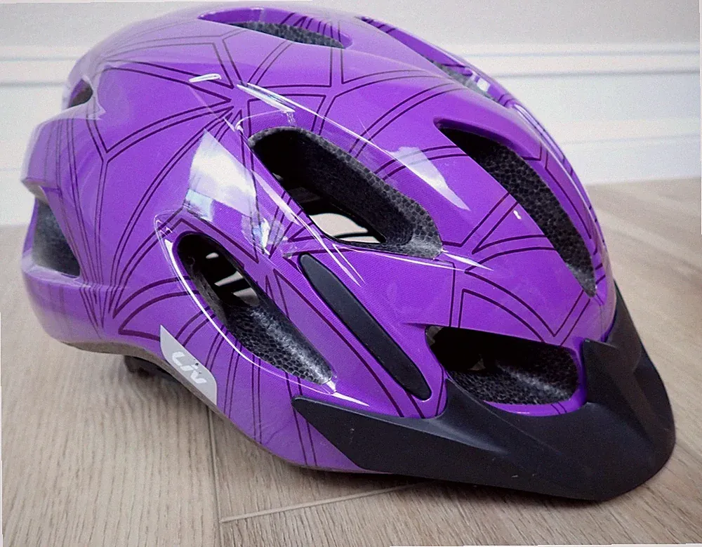 GIANT LIV WOMENS BICYCLE HELMET BIKE PURPLE ADJUSTABLE SIZE M/L MEDIUM LARGE