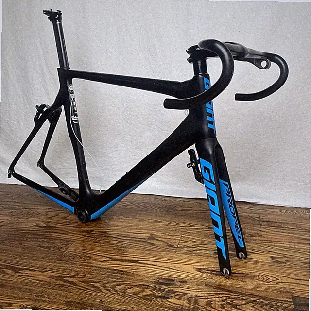 Giant Propel advance Frameset And Giant Contact Slr Handlebars size ML 56cm
