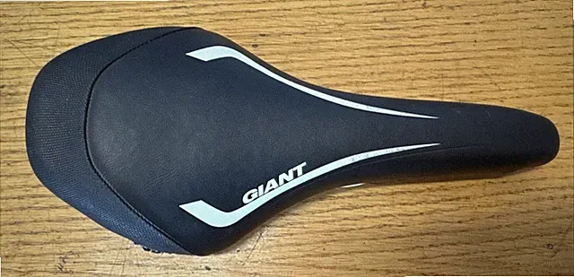 Giant Road/ Mountian Bike Bicycle Seat/Saddle