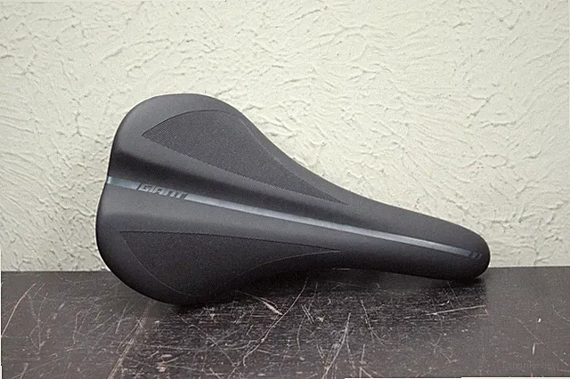Giant Romero Neutral Bike Saddle Seat Take Off 11x6