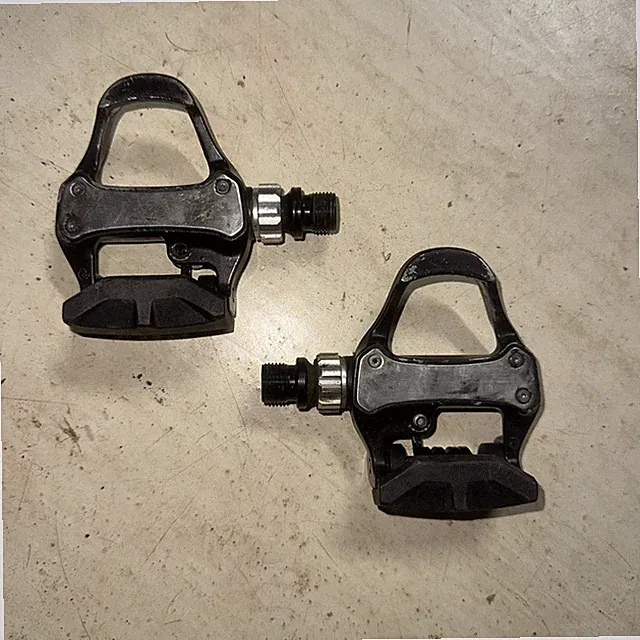 GIANT Shimano Style Road bike Pedals Clipless SPD SL Black Pair Road Tri Bike