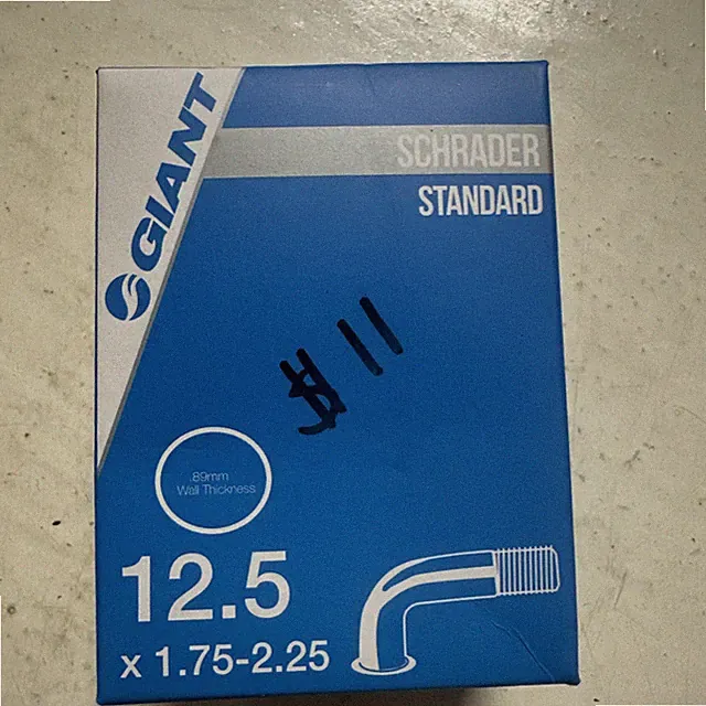 Giant Standard Bicycle Tube 12.5 x 1.75-2.25 Schrader Valve (90° Side) 12” Kids