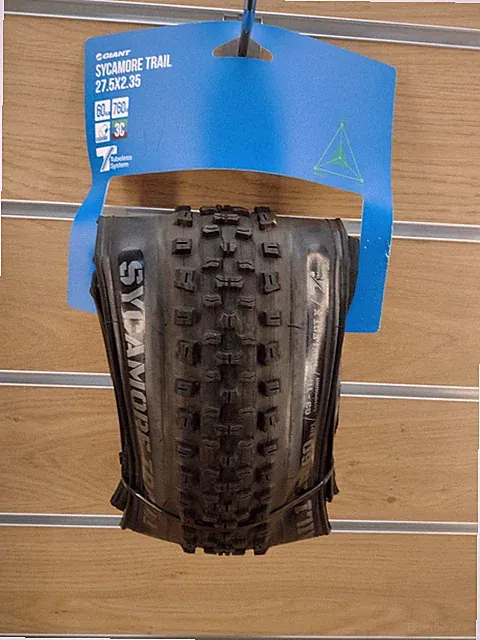 Giant Sycamore Trail Tire 27.5 x 2.35 Tubeless *NEW*