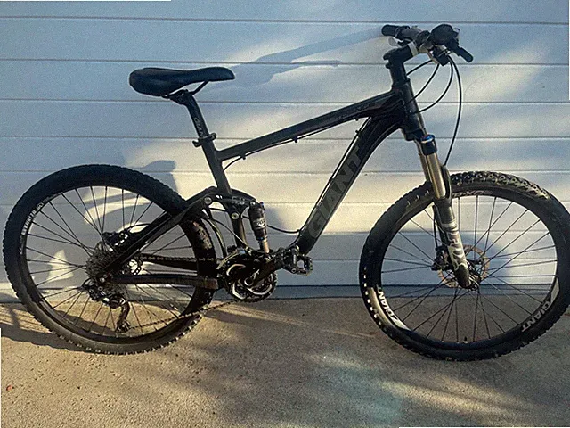 Giant Trance Mountain Bike (medium) 26" wheels