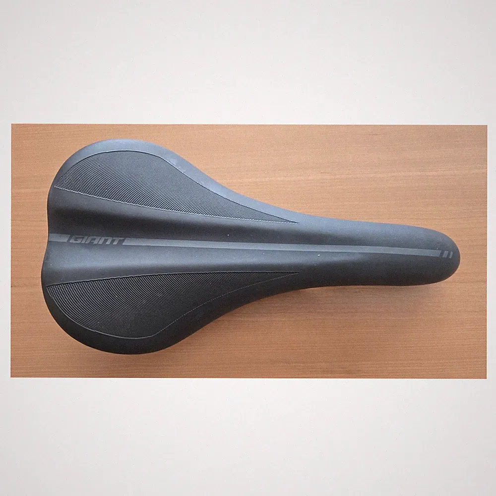 Giant VL-1353 Bicycle Saddle Seat Black Synthetic Steel Unisex Adults